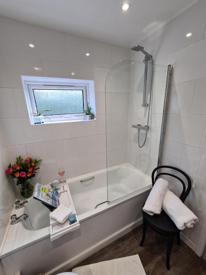 The Nook Villa Lichfield Eksteriør billede